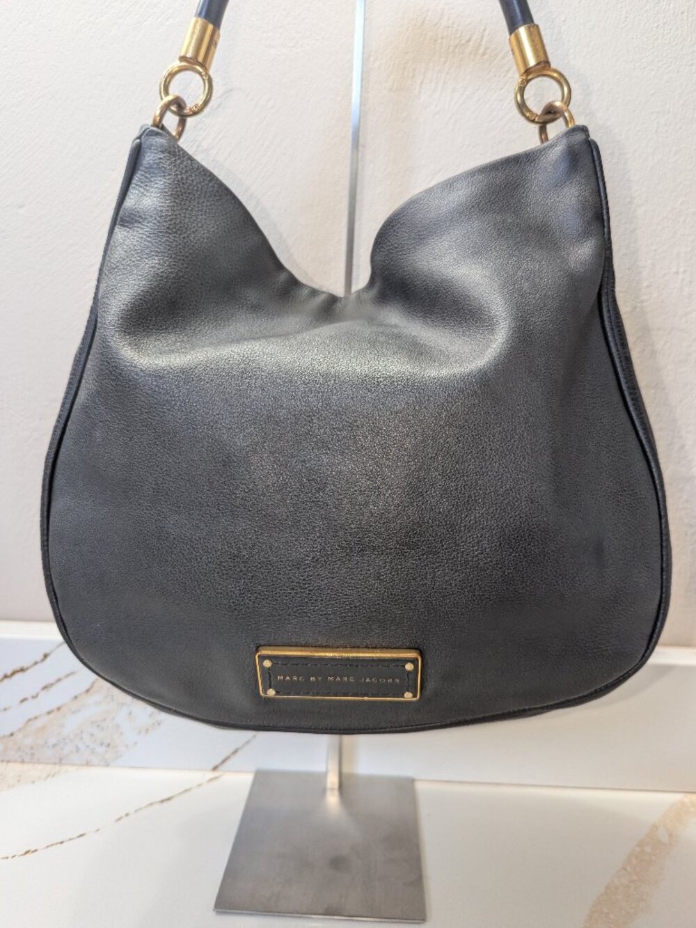 Marc Jacobs black leather hobo bag. EUC! - Picture 1 of 9